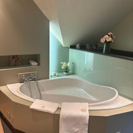 Sophia Rooms 14 Maasmechelen Exteriör bild