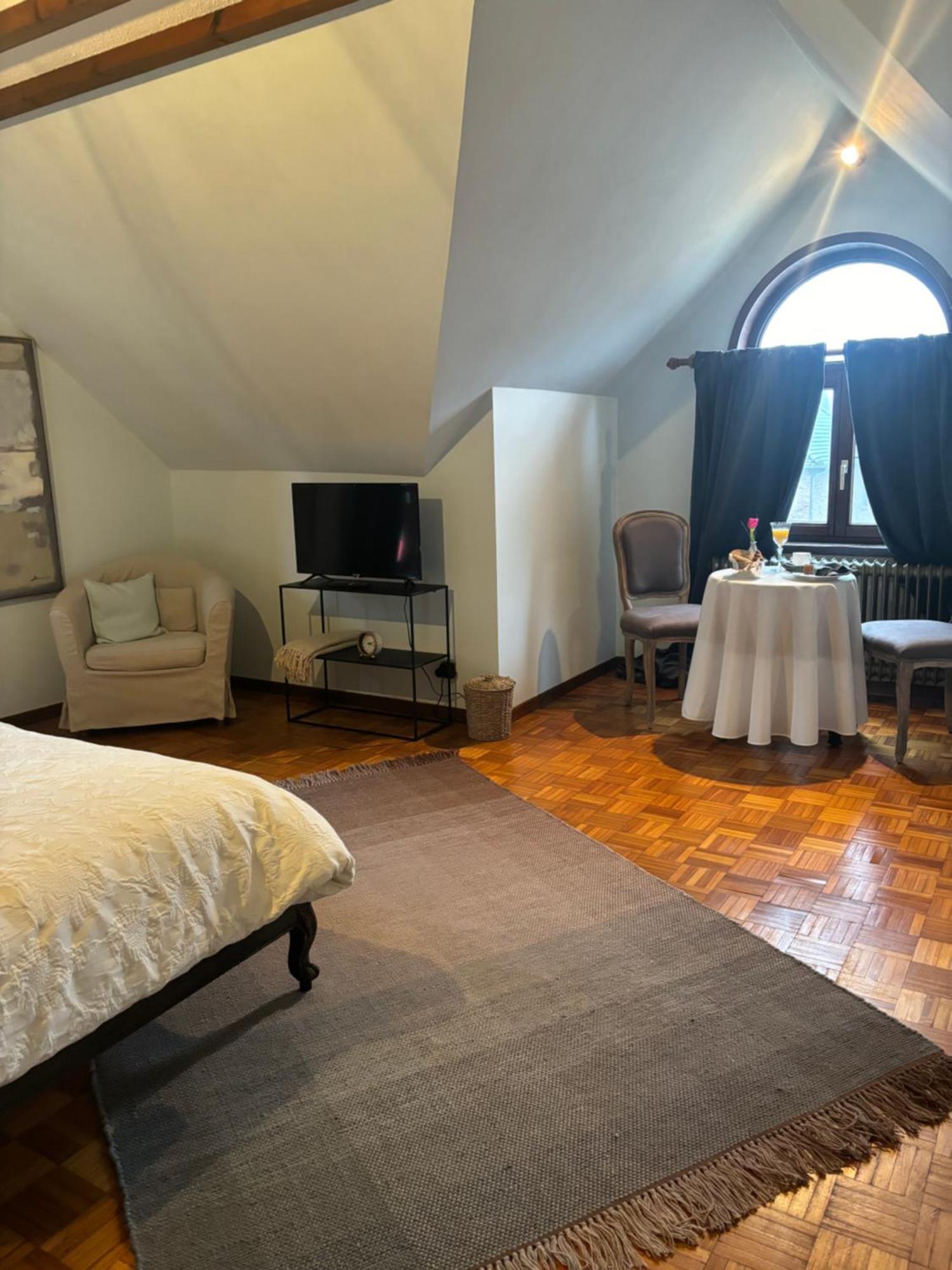 Sophia Rooms 14 Maasmechelen Exteriör bild